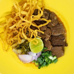 ข้าวซอย หมูตุ๋น