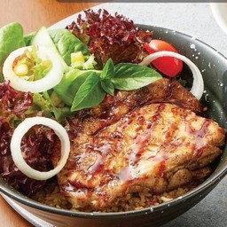 ข้าวผัดกระเทียมไก่ย่างเทอริยากิ