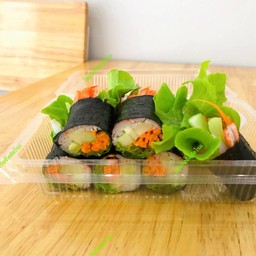 สลัดโรลสาหร่ายปูอัด