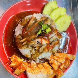 ข้าวหน้าเป็ดหมูกรอบพิเศษ
