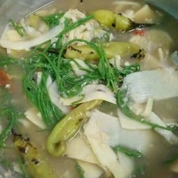 แกงหน่อไม้ไร่