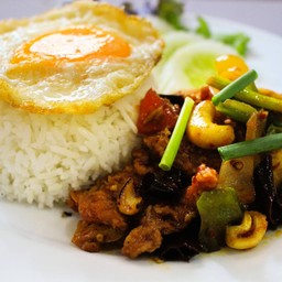 BIG BEAR & LITTLE CAT บ้านหมีใหญ่และแมวน้อย