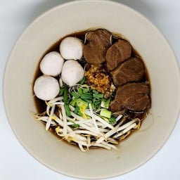 ก๋วยเตี๋ยวหมูตุ๋น (ธรรมดา)