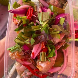 ยำปูม้า+กุ้งสด