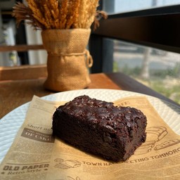 Brownie with chocolate chips