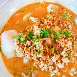 วุ้นเส้นต้มยำหมูสับ+ไข่