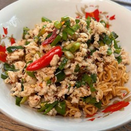 ไวไวผัดพริกขี้หนูสด