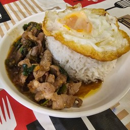 กระเพาหมูรสเด็ด