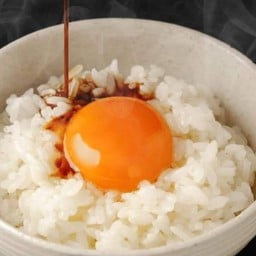 ข้าวญ่ปุ้นหน้าไข่ดอง 2ฟอง