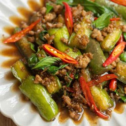 ผัดมะเขือยาวหมูสับปลาเค็ม