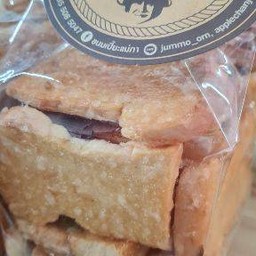 ขนมปังเนยกระเทียม แม่ภา