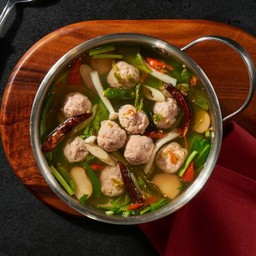 ต้มแซ่บหมูสะเดิด