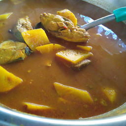 แกงส้มปลา(เนื้อ+หัว)