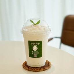มะพร้าวปั่นนมสด Coconut Milkshake