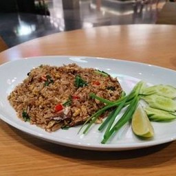 ข้าวผัดคะน้าปลาทูพริกสด