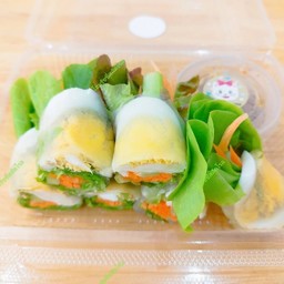 สลัดโรลไข่ต้ม