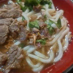 อูด้งกระดูกเล้งหมู