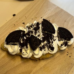 Whipped-cream Oreo
