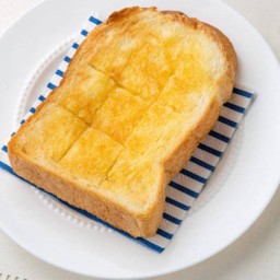 ขนมปังปิ้งหน้าเปิด-Toast