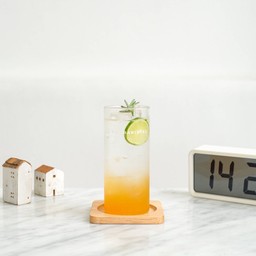 มะนาวน้ำผึ้งโซดา (Lemonade & Honey Soda)