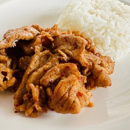 ข้าวราดหมูผัดซอสแจ่ว