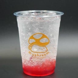 สตอเบอรี่โซดา