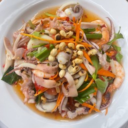 ยำทะเลรวม