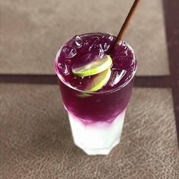 น้ำอัญชัญมะนาวเย็น