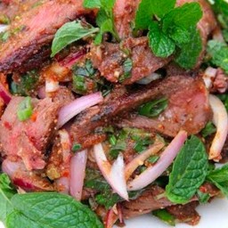 น้ำตกเนื้อ