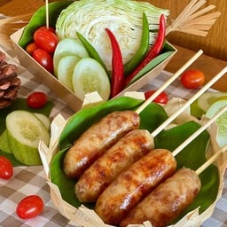 ไส้กรอกอีสานแม่อุ่น -