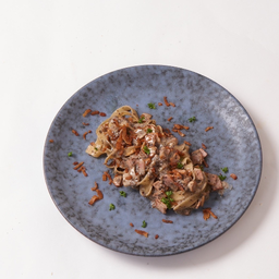 เฟตตูชินี่ทรัฟเฟิลเบคอน