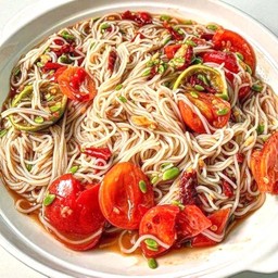 ตำขนมจีน