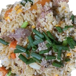 ข้าวผัดแหนม