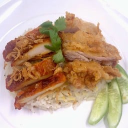 ข้าวมันไก่ทอด+ไก่ย่าง