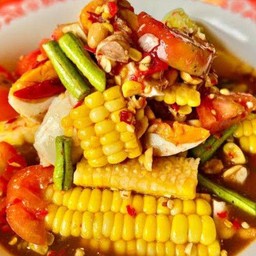 ส้มตำข้าวโพดไข่เค็ม