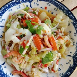 ยำรวมมิตรไม่ใส่เส้น