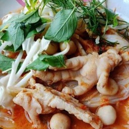 ขนมจีน+น้ำยาป่าขาไก่+ลูกชิ้น