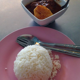 ข้าวราดมัสมั่นไก่