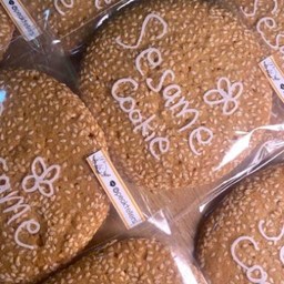 white Sesame cookie