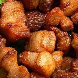 หมูสามชั้นคั่วเกลือ.ไก่.กระดูกออ่น