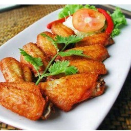 ปีกไก่ทอดน้ำปลา 5 ชิ้น