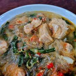 แกงหมูใส่วุ้นเส้นปลาร้า