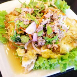 ยำไข่ดาว