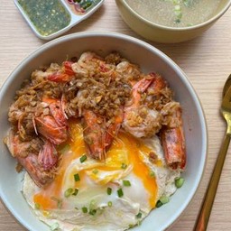 ข้าวไข่ขยี้กุ้งผัดกระเทียม