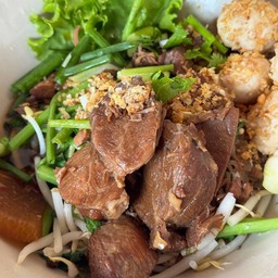 เกาเหลาหมูตุ๋น พิเศษ