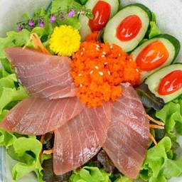 สลัดปลาทูน่า