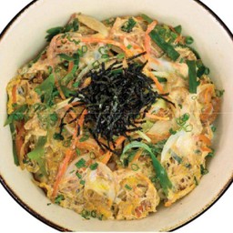 ข้าวหน้าไก่ราดไข่