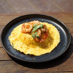 ข้าวไข่ข้นกุ้งผัดกระเทียม