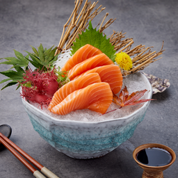 แซลมอนซาชิมิ