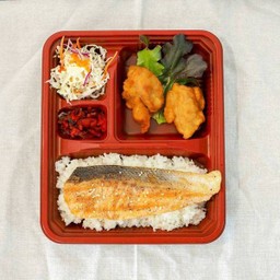 Bento แซลมอนย่างเทอริยากิ